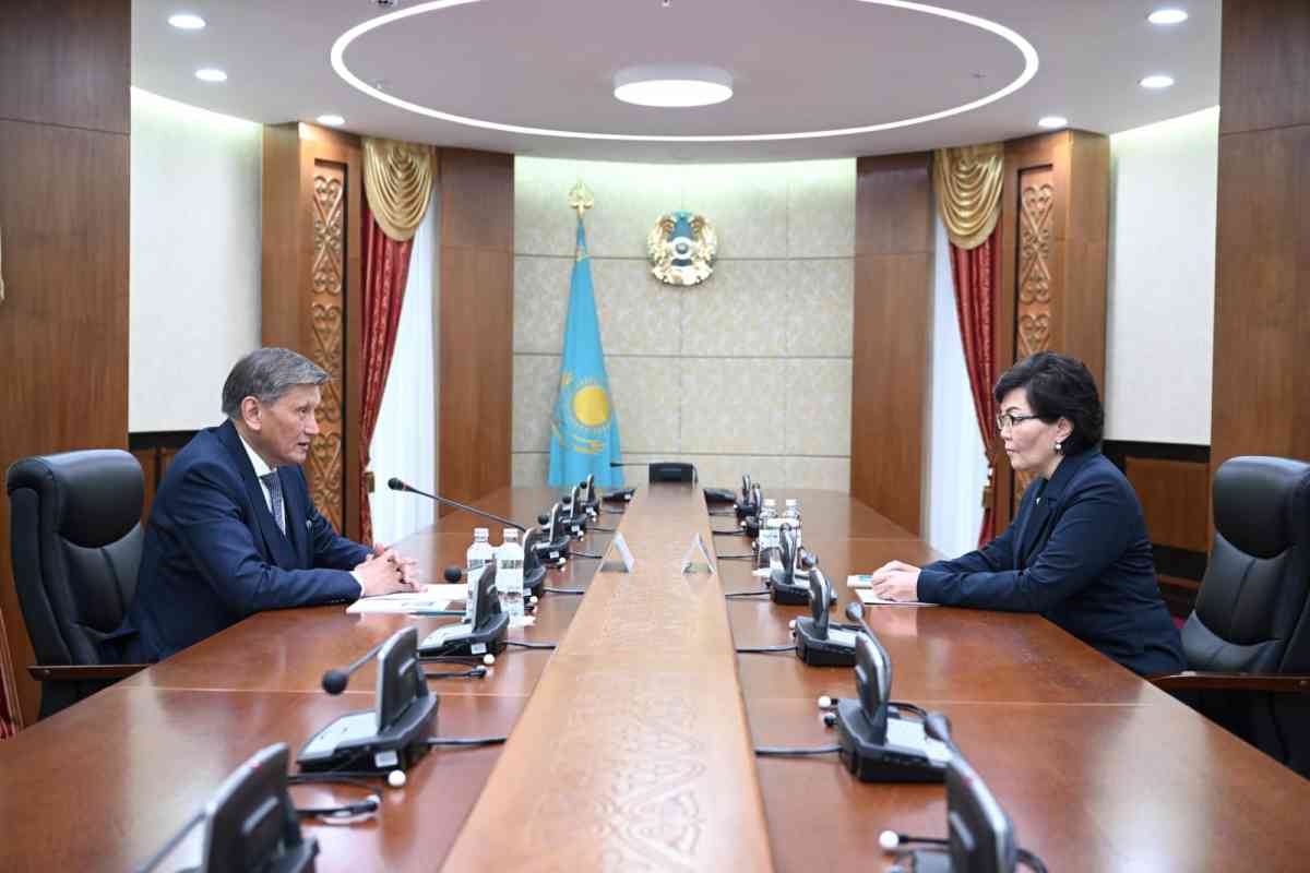 Сенатта әлеуметтік қорғау және еңбек қауіпсіздігі мәселелері қаралды