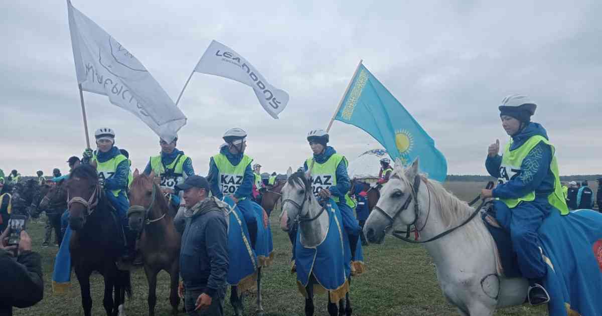 Ұлы дала жорығы: жарыс жолынан 9 ат шығып қалды