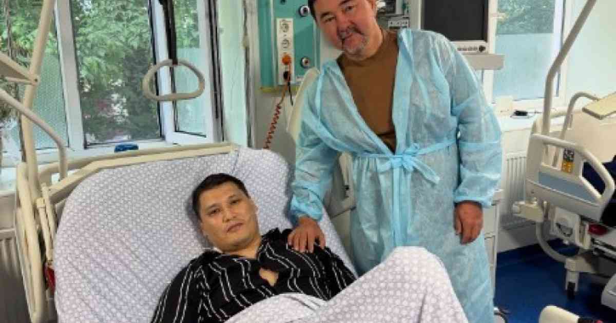 Берденовтың ауруханада жатқан фотосы жарияланды