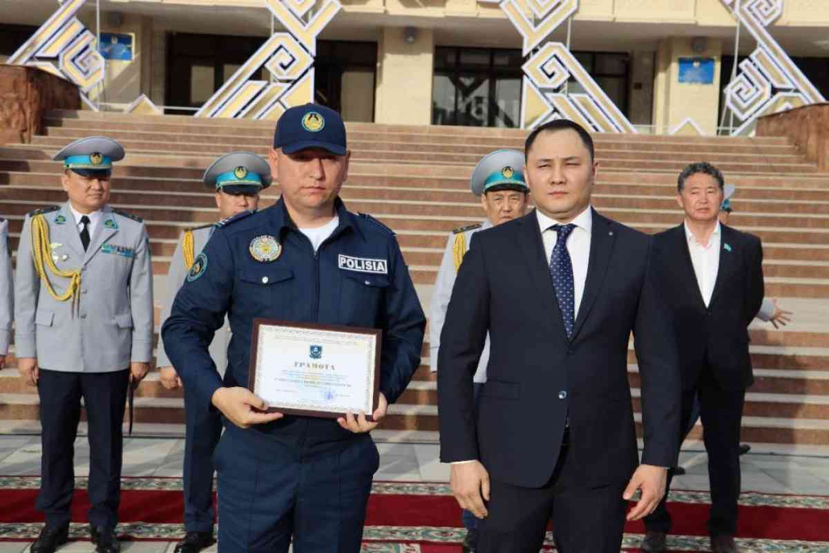 Сыбайлас жемқорлық құқық бұзушылық фактісі туралы хабарлағаны үшін марапатталды