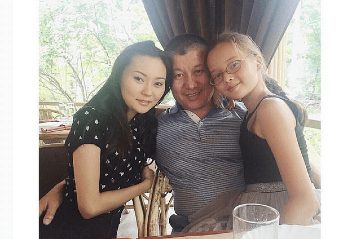 Кешіру және түсіну мүмкін емес секілді: Айсәуле Бақытбек әкесі туралы сұраққа жауап берді