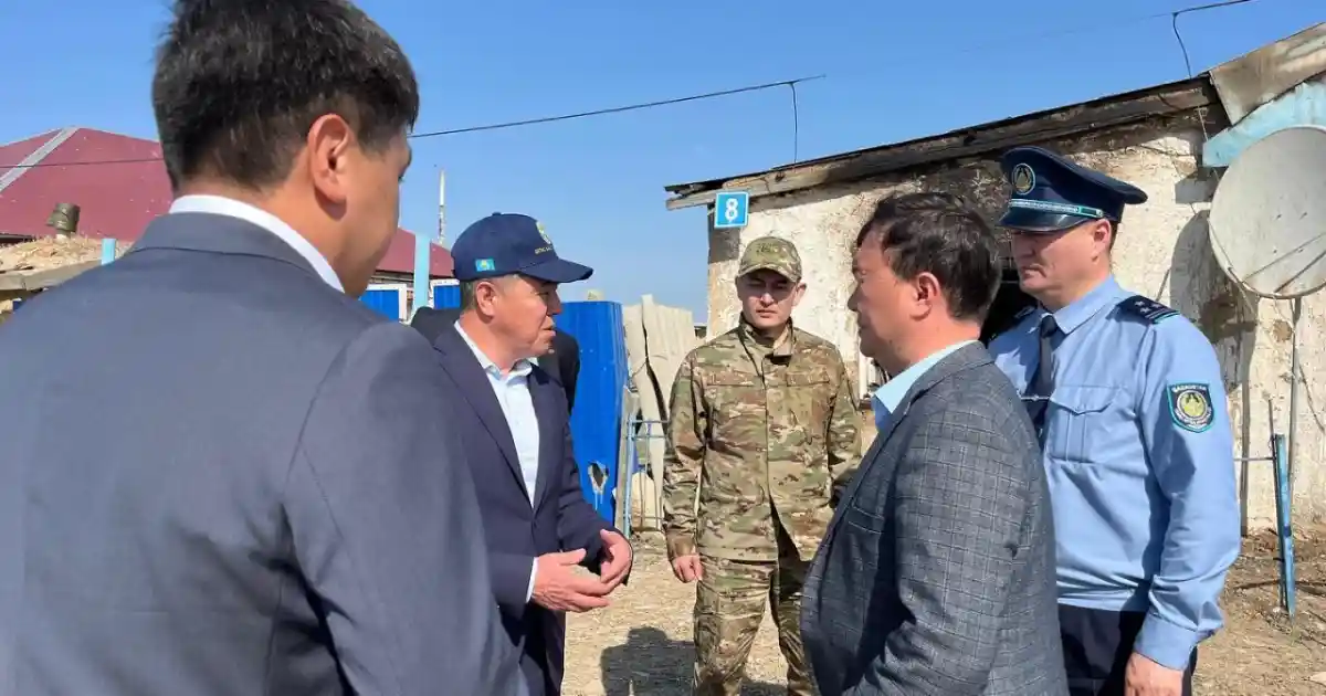 Батыс Қазақстан облысының әкімі Нариман Төреғалиев өрттен 5 баласы қаза тапқан отбасына барды