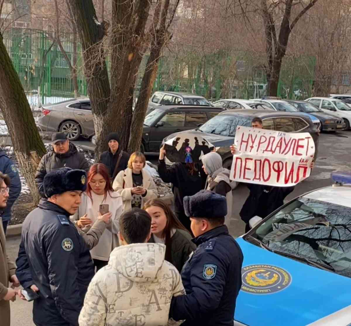 Жаңа адамдар бірден екі әлеуетті педофилді әшкереледі