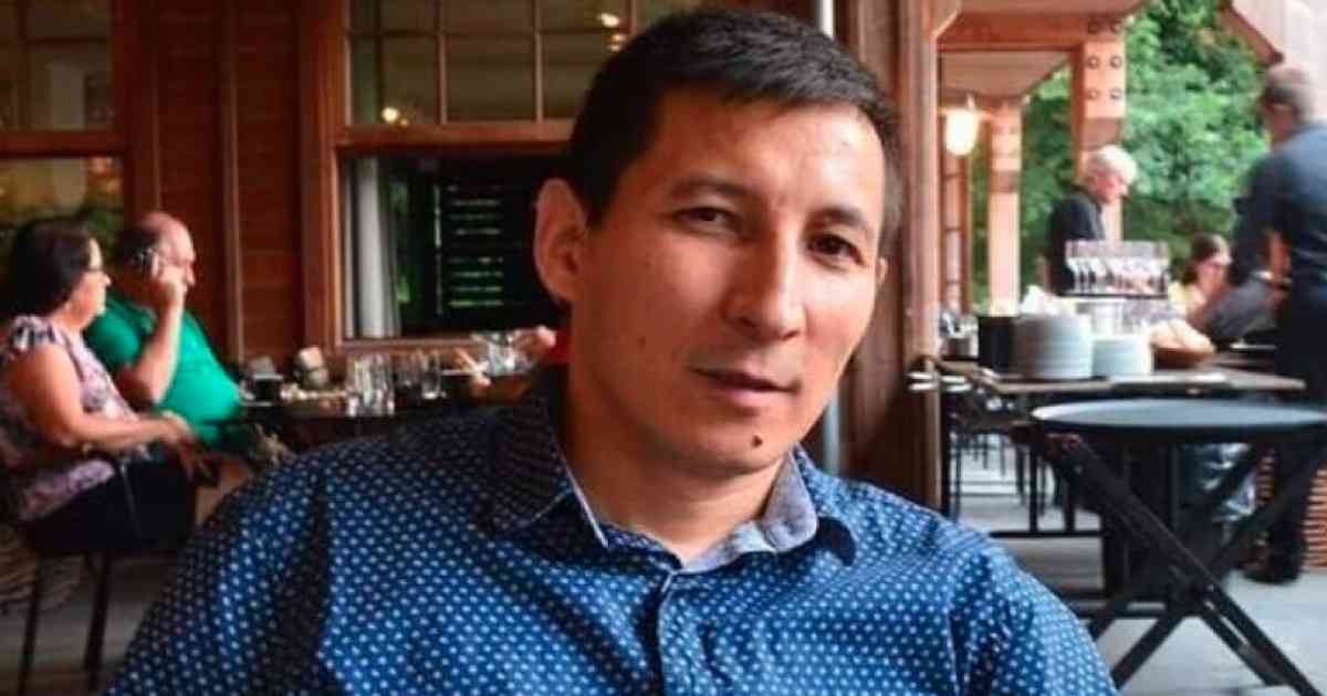Экс-дипломат Сәкен Мамаш 6 жылға бас бостандығынан айырылды