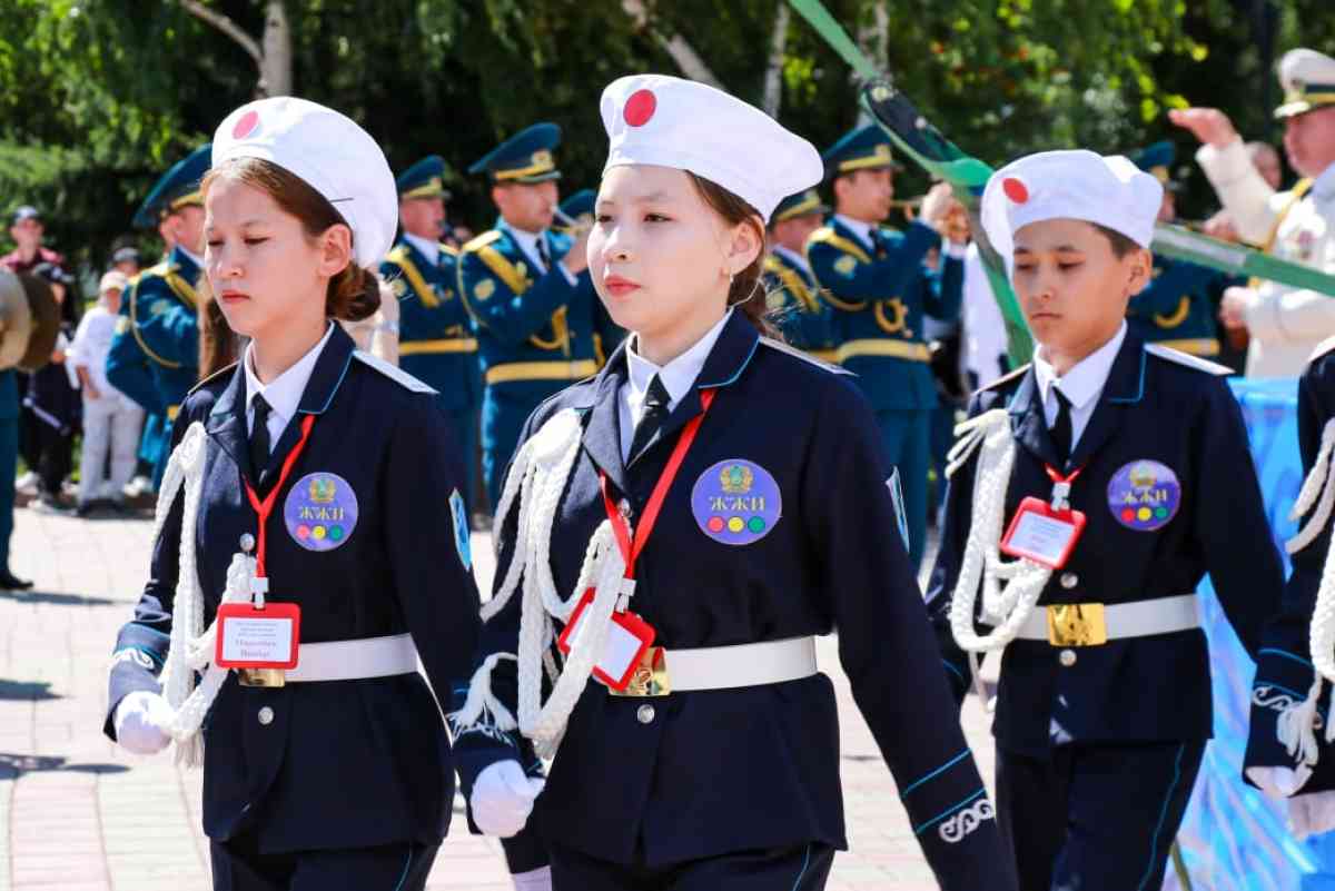 Жас жол инспекторларының (ЖЖИ) республикалық слетінің ашылу салтанаты өтті.