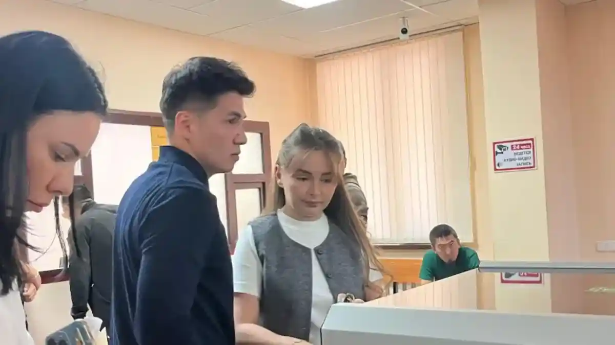 Жанабыловтың курсын шенеуніктер де сатып алған