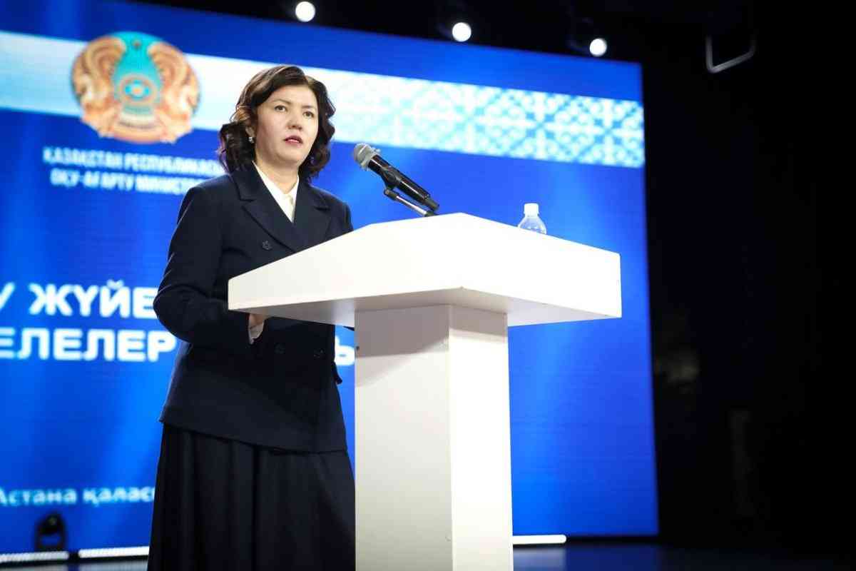 Сүлейменова "Мақсатты мектеп" жобасының тоқтатылғанын мәлімдеді