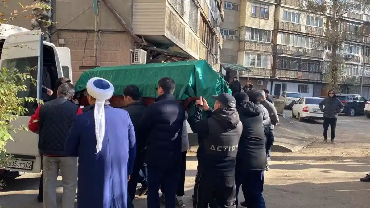 Алматы жұртшылығы мәдениет қайраткері Ғалым Доскенді ақтық сапарға шығарып салды