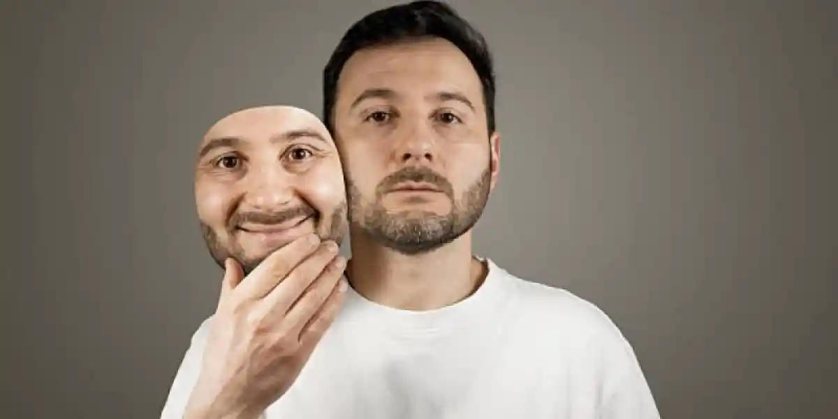 Өтірік қайғы жамылып, әріптестерінен ақша жинаған