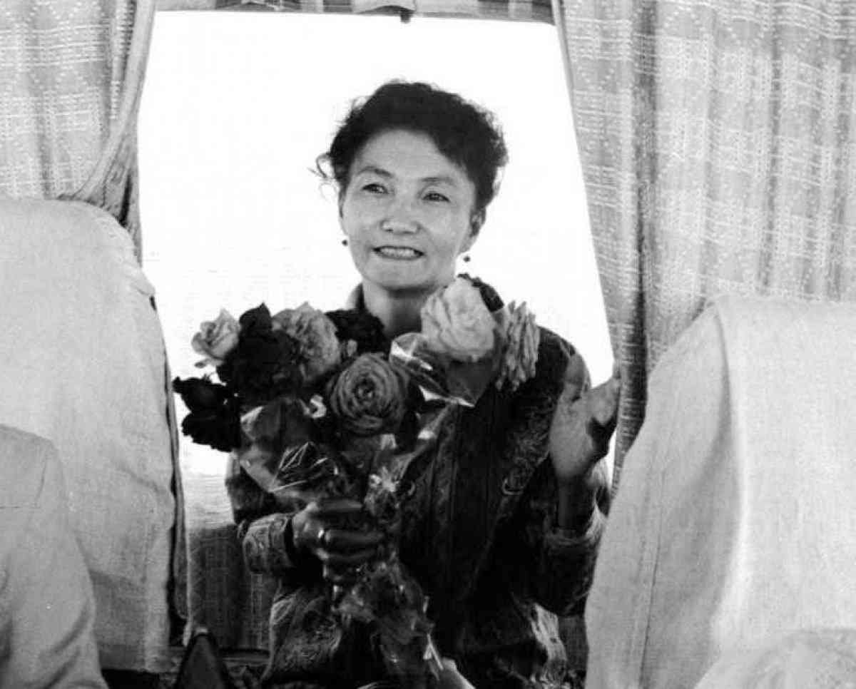 Көрнекті ақын Күләш Ахметова дүниеден өтті