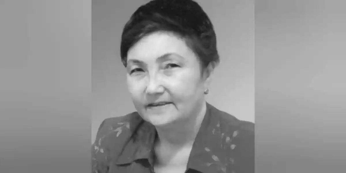 Президент көрнекті ақын Күләш Ахметованың дүниеден өтуіне байланысты отбасына көңіл айтты