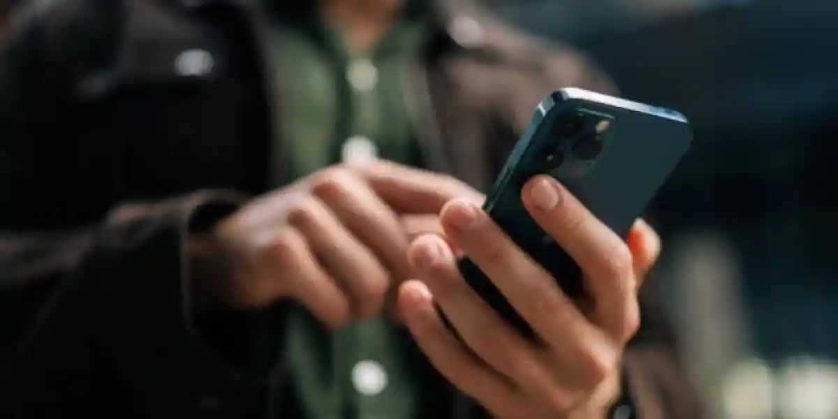 Бас прокуратура iPhone иелеріне алаяқтық туралы ескерту жасады