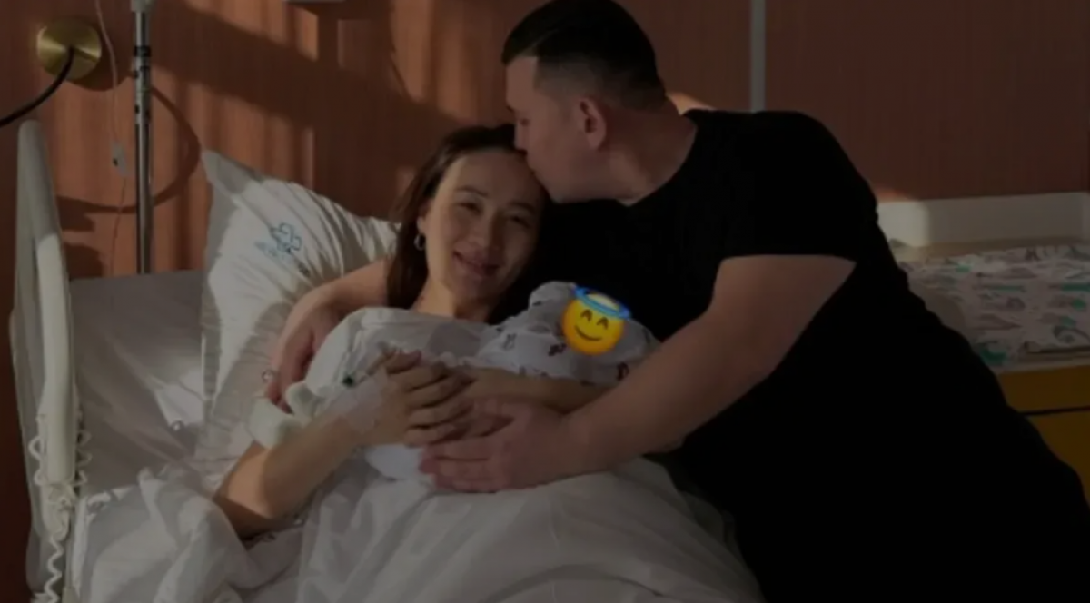 Елдос "Колобок" сәбиіне ерекше есім берді