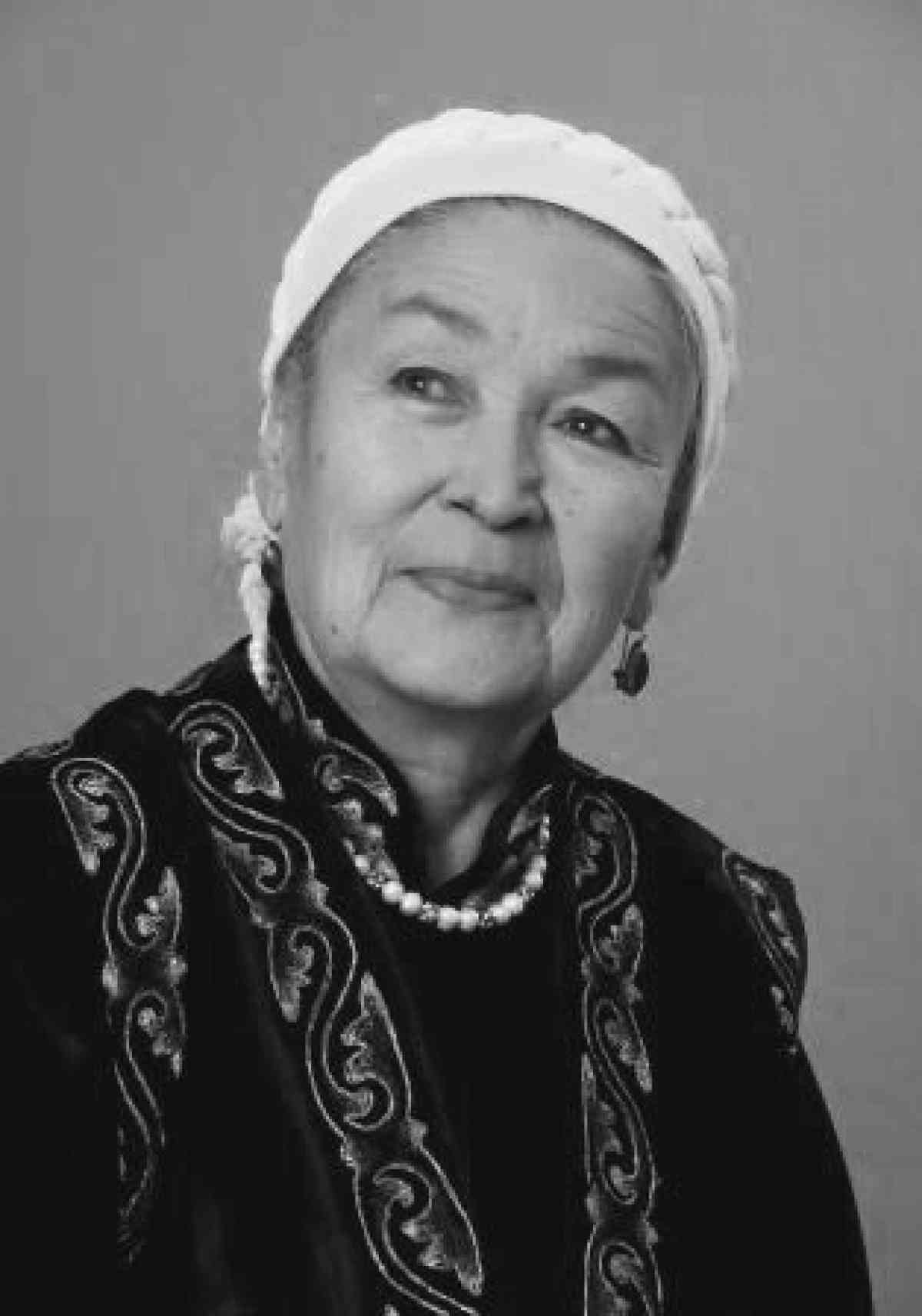 Белгілі театр актрисасы Рымкеш Омарханова өмірден өтті