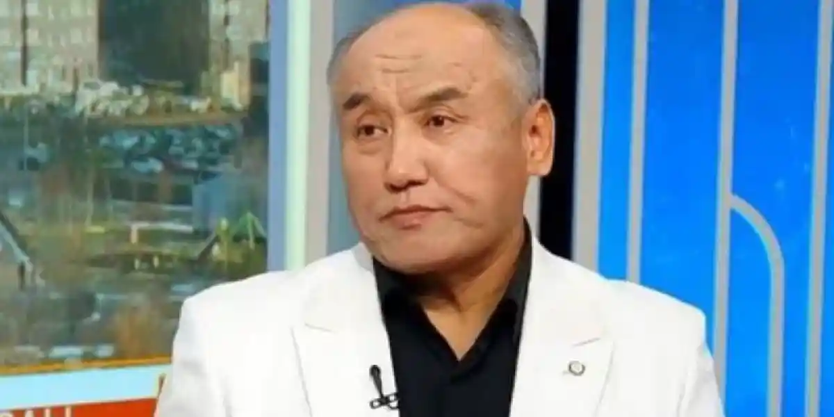 "Қателік – менен": әнші бұрынғы әйелі мен ұлы қабылдамағанын айтты