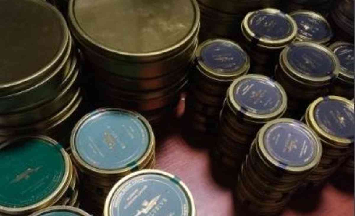 «Қордай» бекетінде заңсыз әкелінген үйрек еті мен уылдырық анықталды