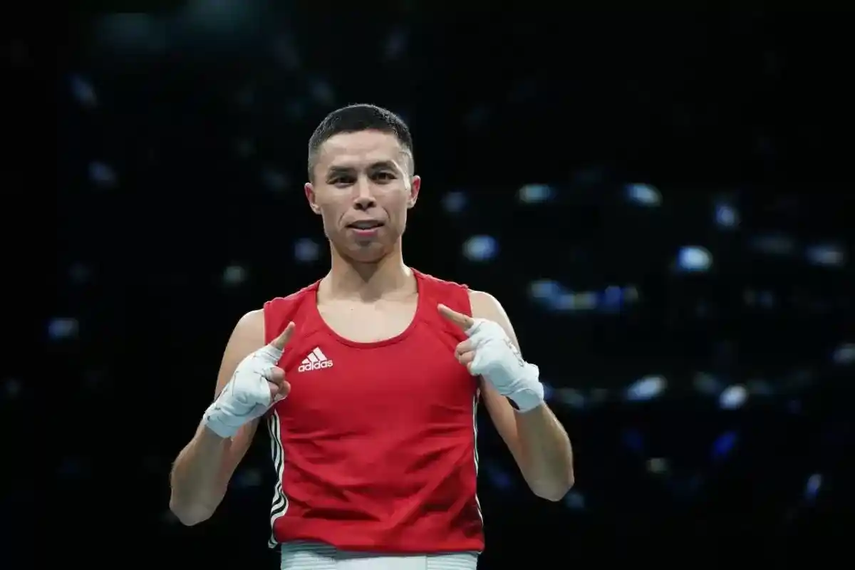 "Анашым, бұл жеңіс сіз үшін": Сәкен Бибосынов екі дүркін әлем чемпионы атанды