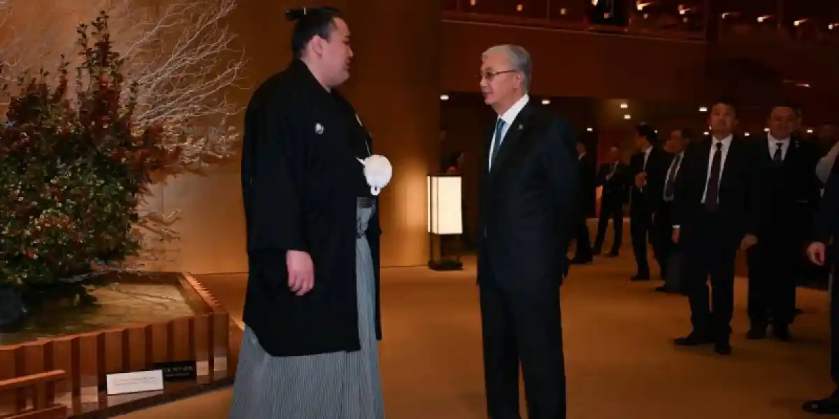 Президент Токиода кәсіпқой сумошы Ерсін Балтағұлмен кездесті