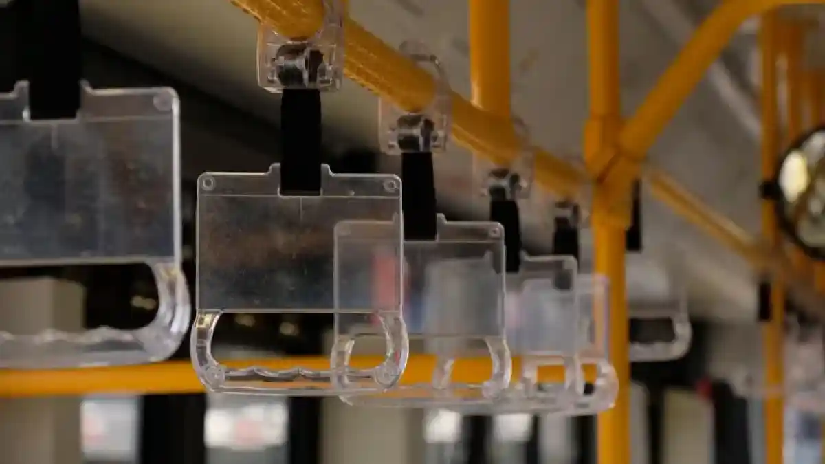 Қосшы қаласында оқушылар автобусы отқа оранды