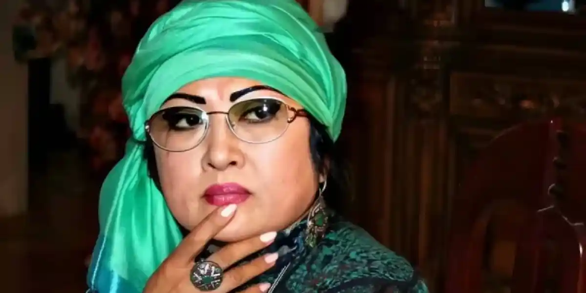 "Халық әртісі берілгенде Зәкең қуанған жоқ": Мақпал Жүнісова желідегі парақшасында пікір білдірді