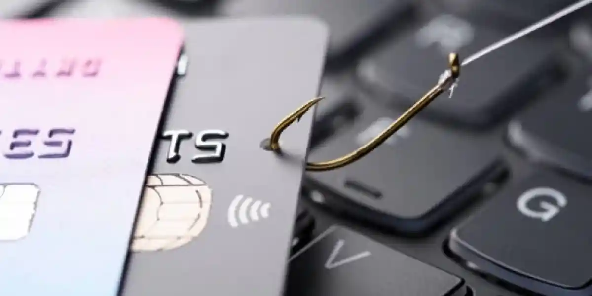 "Сәлемдеме келді": алаяқтар ақтөбелік қызды алдап, 6,5 миллион теңге алдыртқан