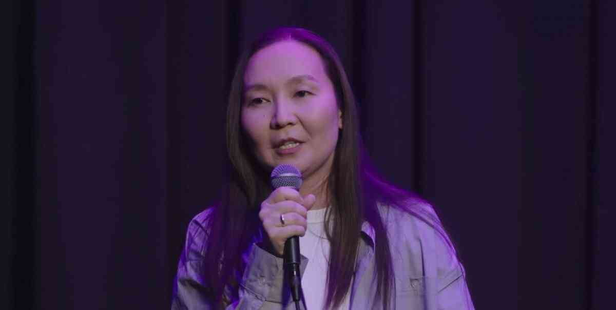 Стендапер Саясат Аяпберген Әлия Әлібекованы зорламақ болған