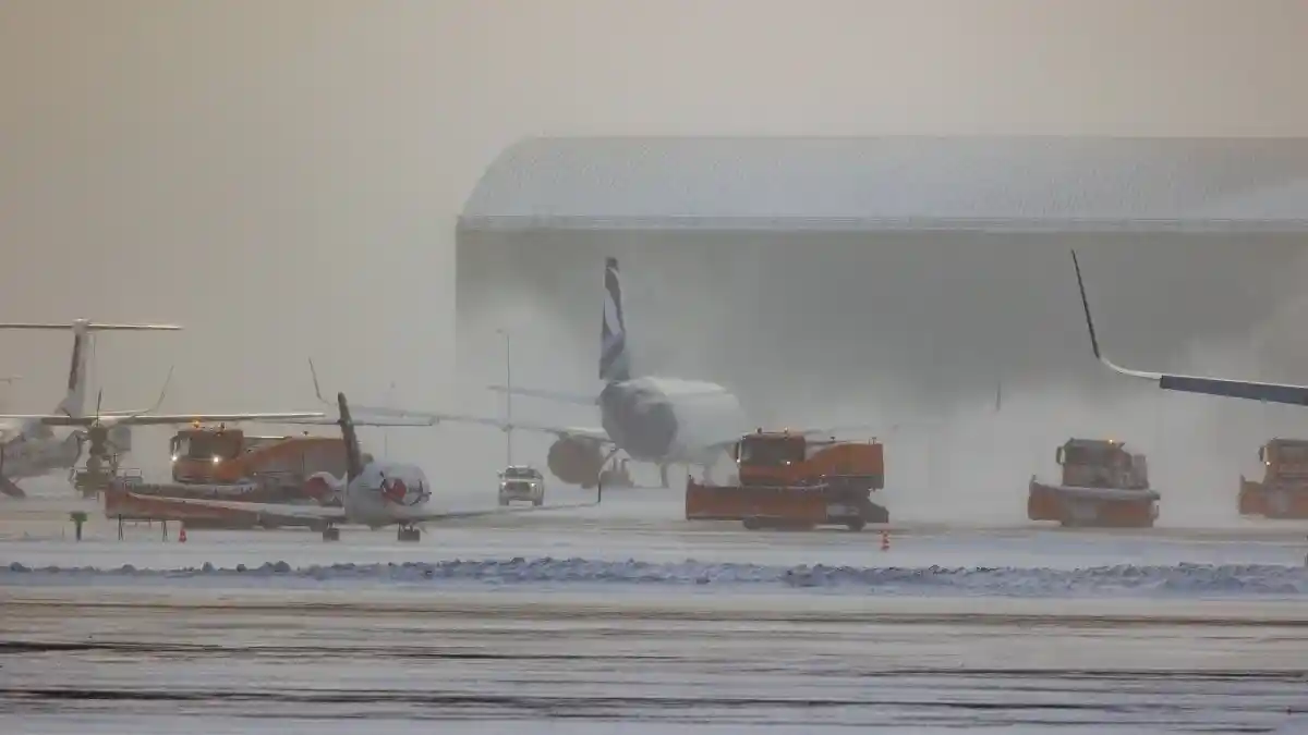 Астана әуежайында рейстер кешіктіріліп жатыр