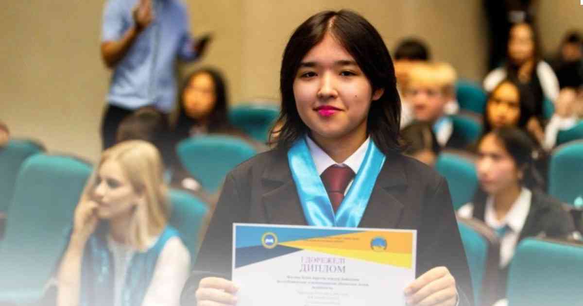 10 тілде сөйлейтін полиглот Қазақстанда тұрады