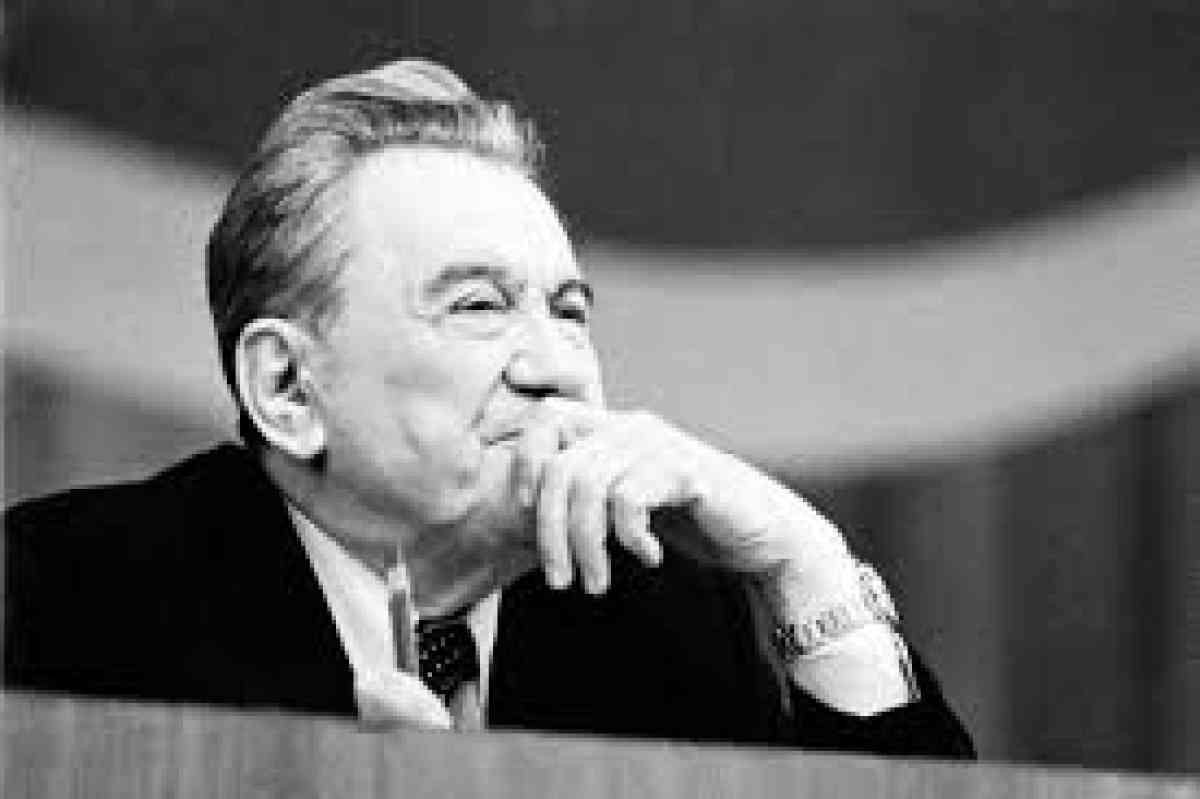 12 қаңтар – мемлекет және қоғам қайраткері Дінмұхамед Қонаевтың туған күні