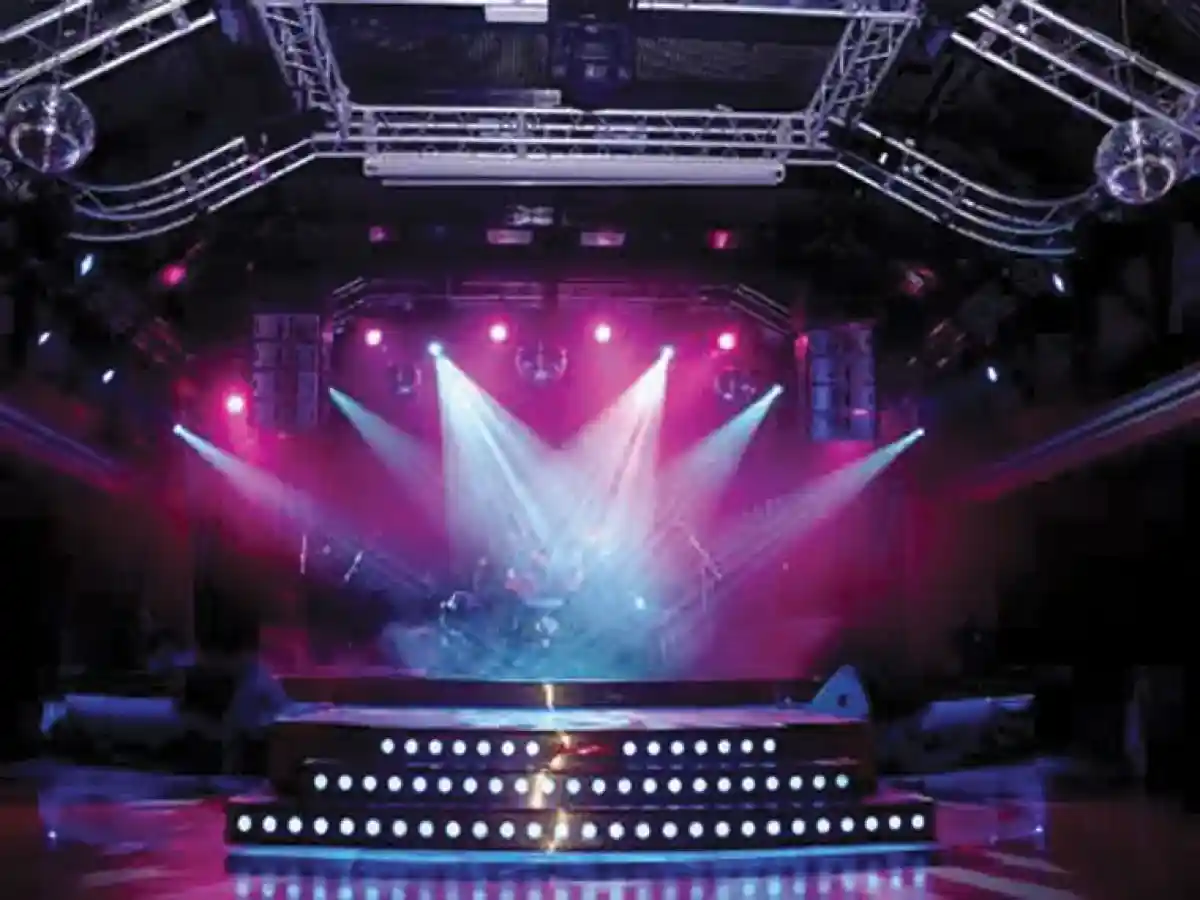 Халық әндерін эстрадалық бағытта орындау ерекшелігі