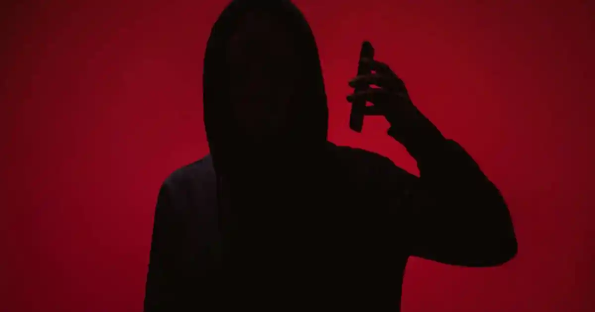 Дерекқорға жалған мәліметтер енгізген күдікті Испаниядан экстрадицияланды