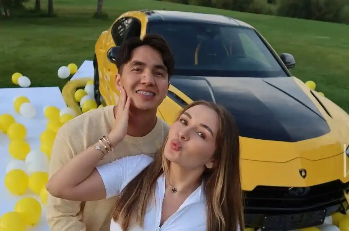 Танымал блогер Жанәбіловтер үйқамаққа алынды