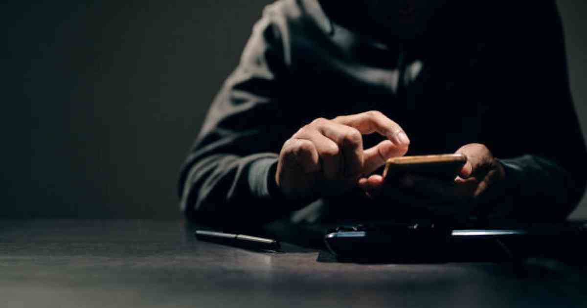 Түркістанда алаяқтықпен айналысқан қылмыстық топ құрықталды