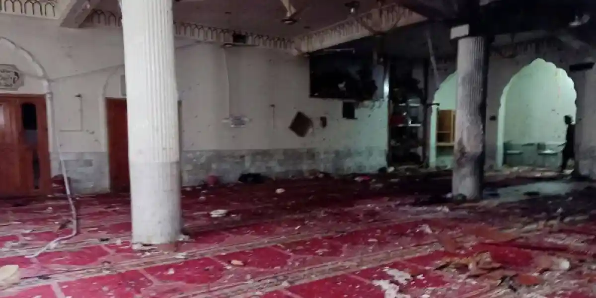 Жұма намазы кезінде мешіттегі жарылыстан 31 адам қаза тапты