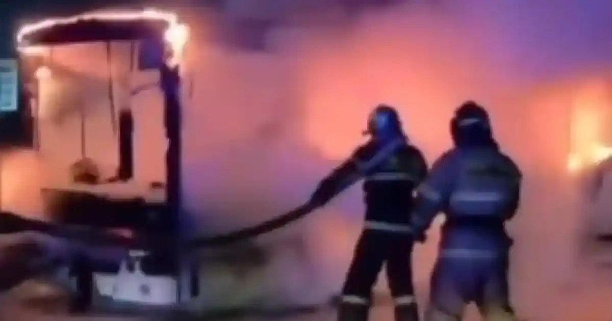 Астанада автобус өртеніп кетті