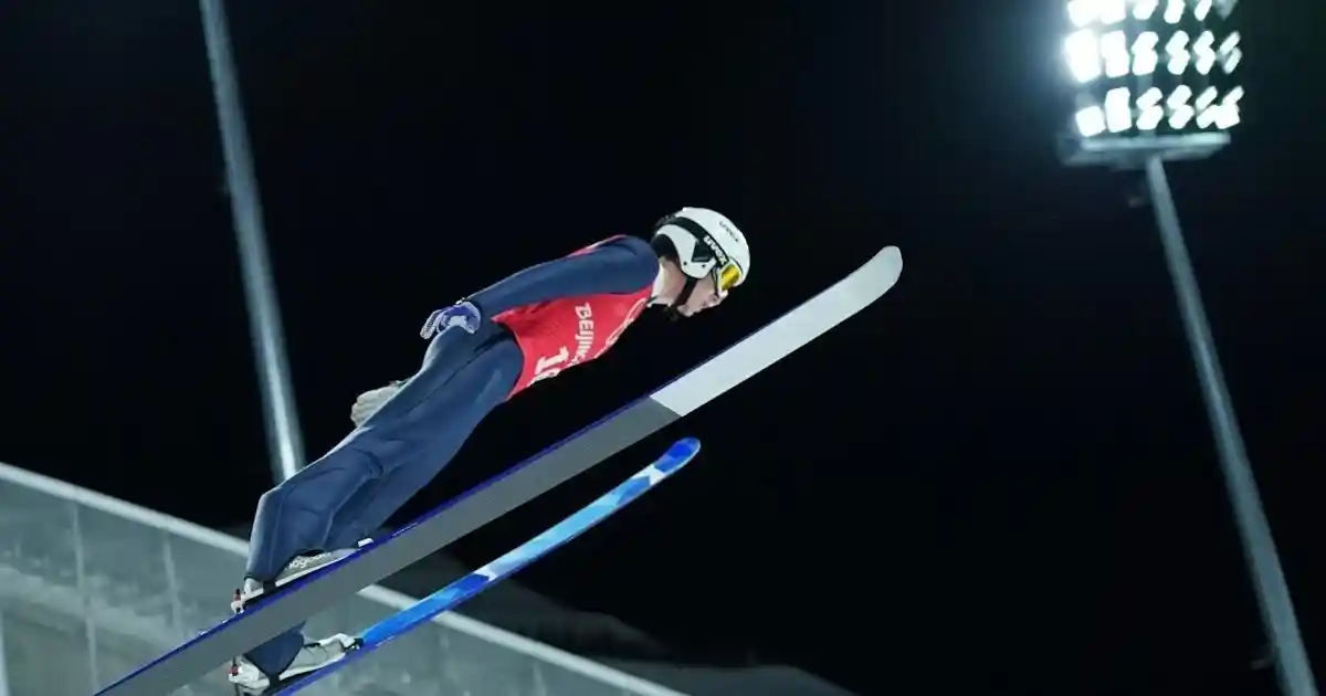 Шаңғымен тұғырдан секіру: Мизерных 8-орыннан көрінді