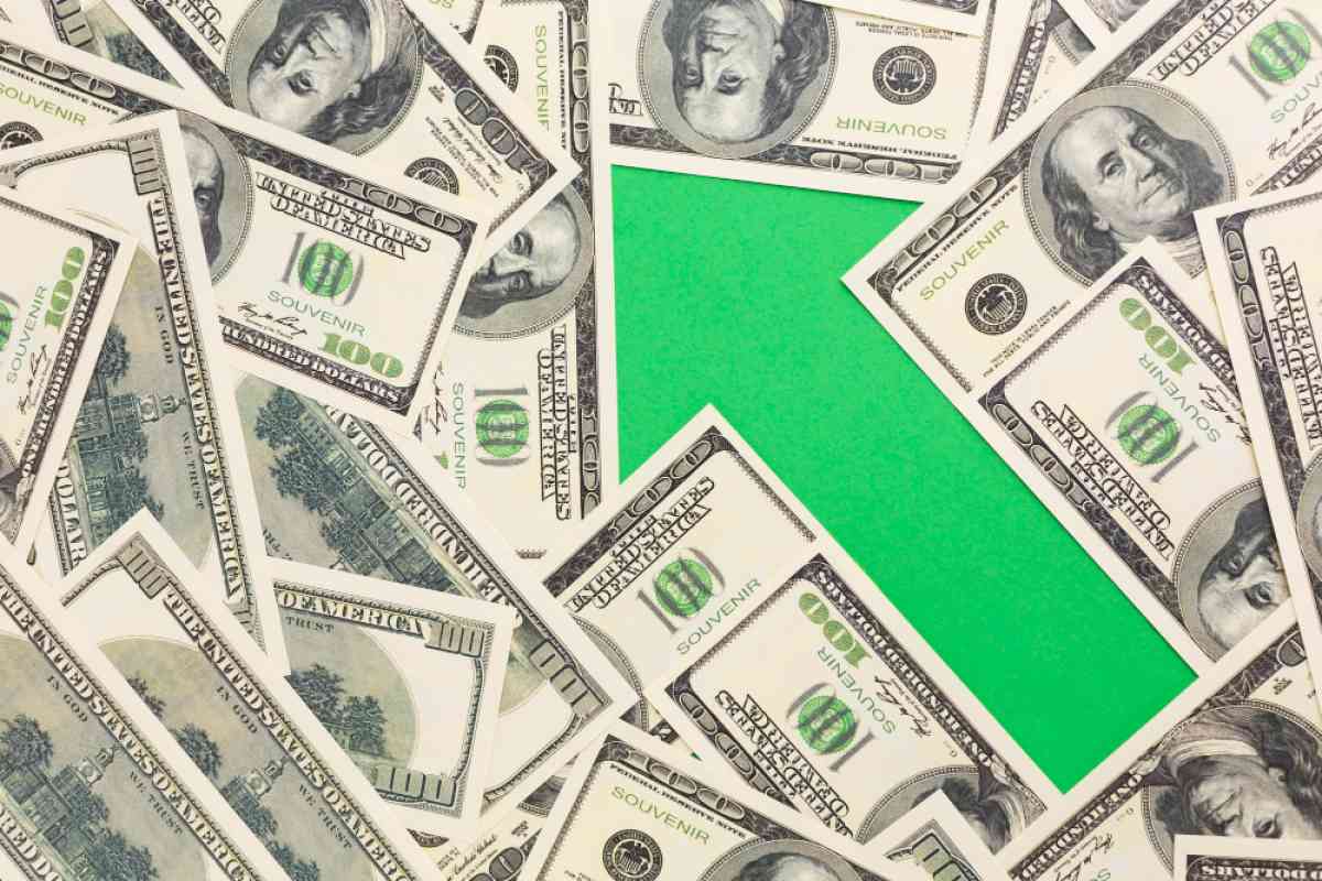 Доллар 500 теңгеге жақындады