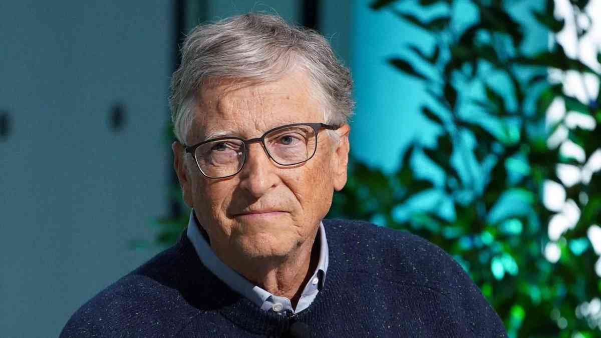 Билл Гейтс Эпштейнмен байланысы үшін кешірім сұрады