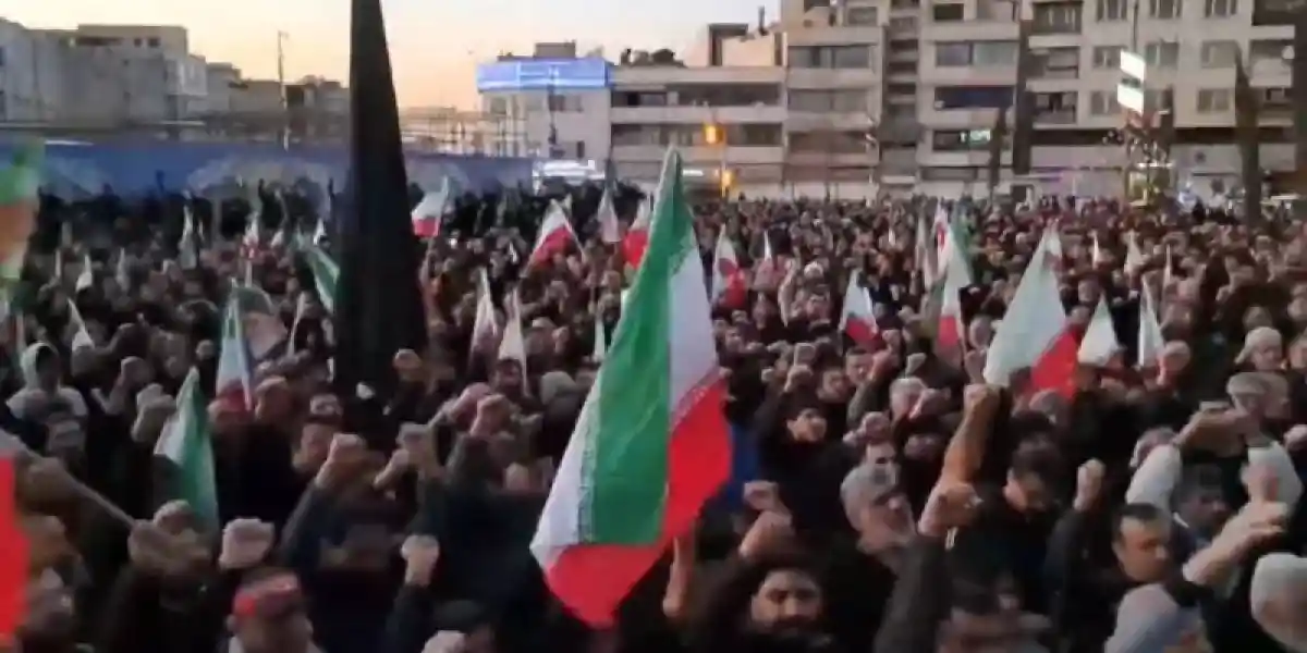 Иран режимі бірден беріле қоймайды – саясаттанушы