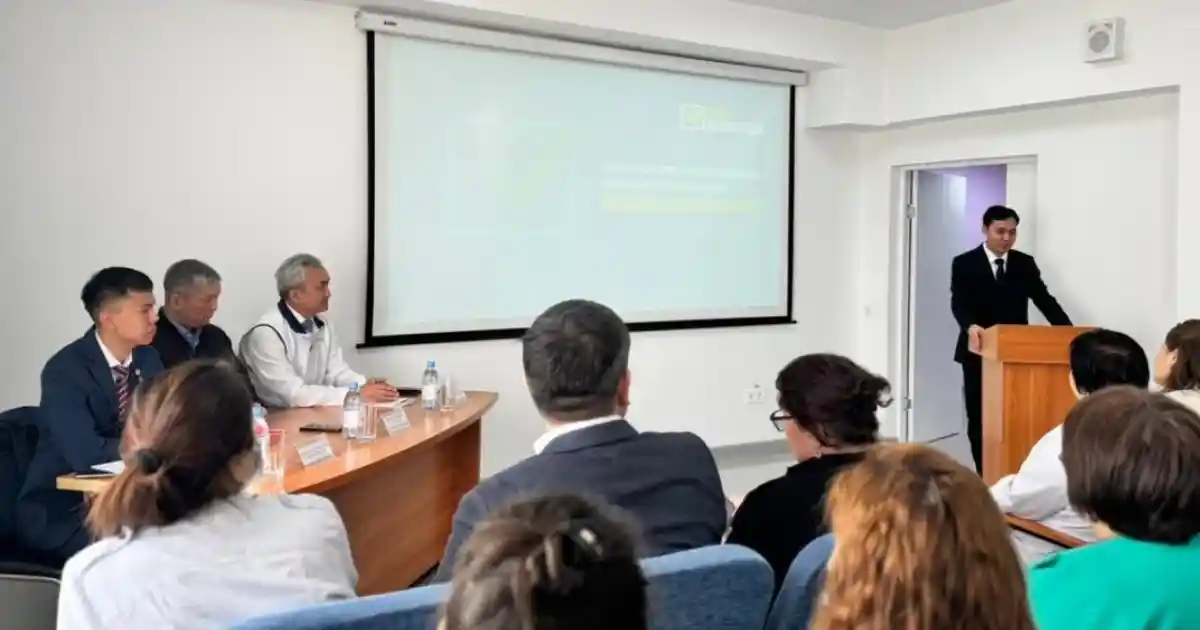 Астаналық дәрігерлерге Конституциялық реформа жобасын түсіндірді