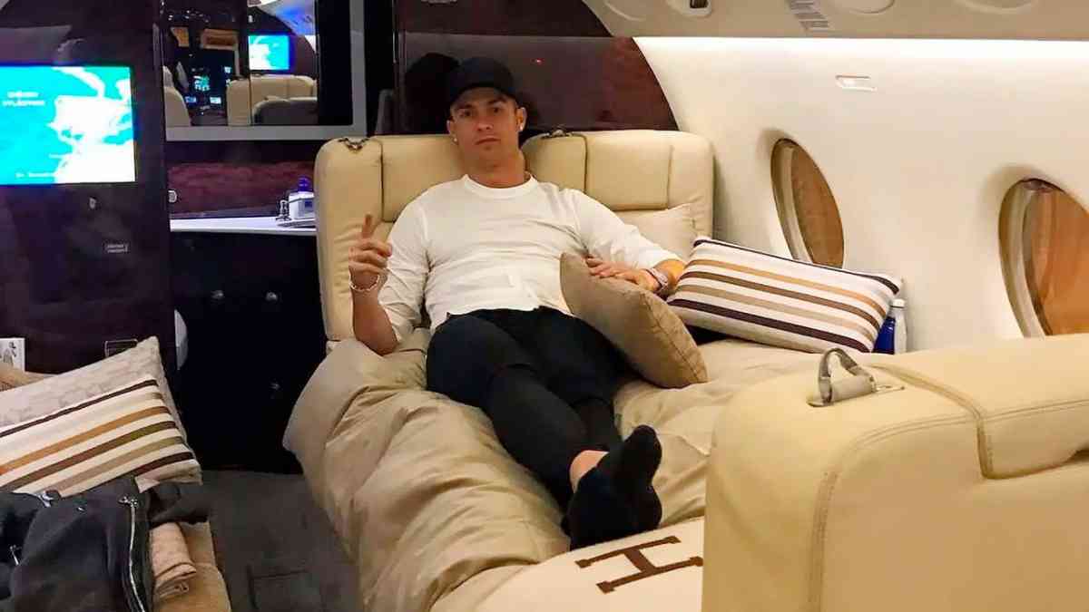 Криштиану Роналду жеке ұшағымен Сауд Арабиясынан ұшып кетті