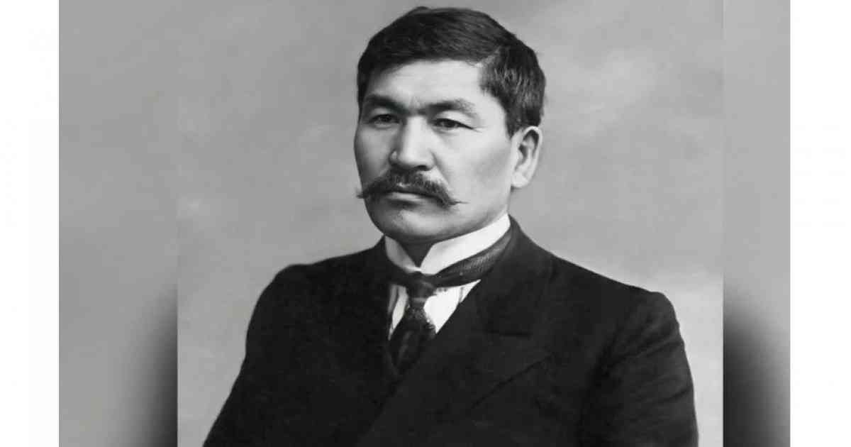 Әлиханның баскиімін арулап жерлеген – Тұңғышбай МҰҚАН