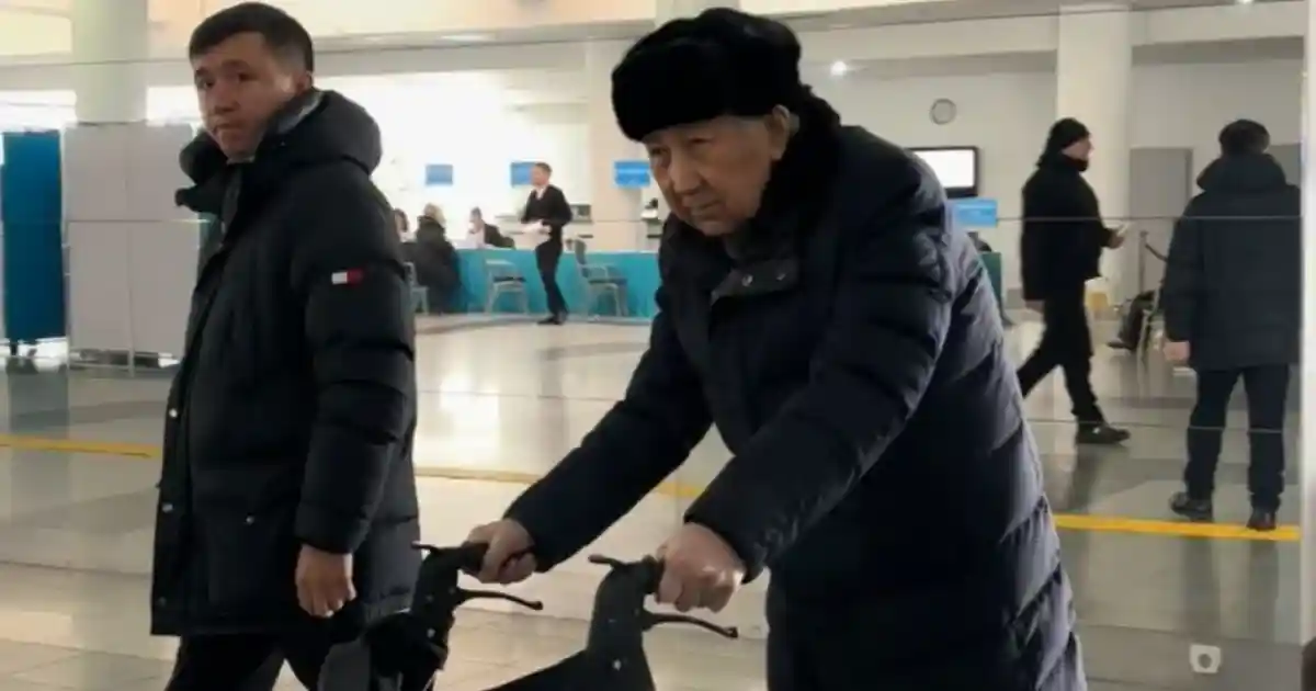 Мырзатай Жолдасбеков референдумда өз таңдауын жасады