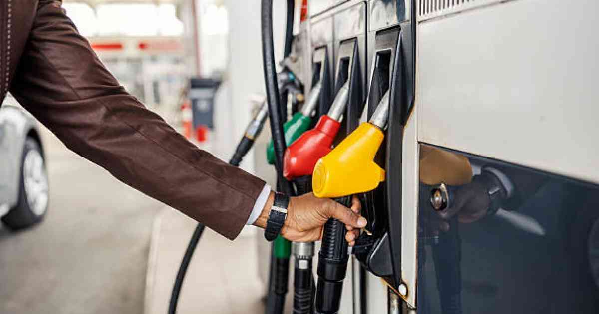 Қазақстандағы арзан бензин: артықшылық па, әлде тәуелділік пе?