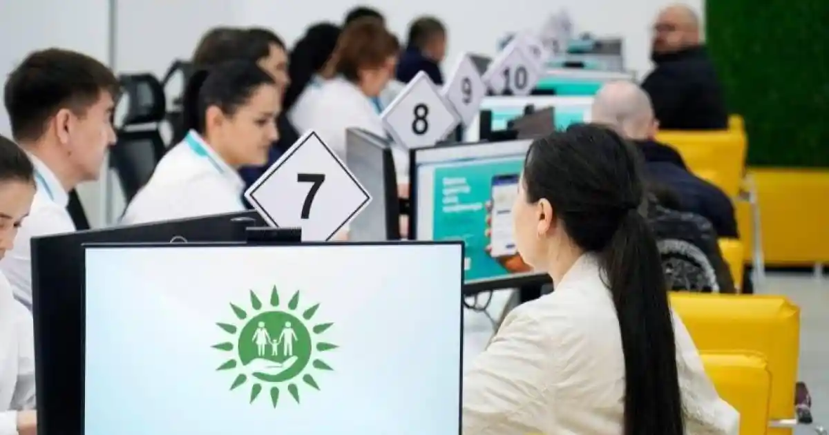 Алматыда 18 жүк көлігін заңсыз тіркегендер сотталды