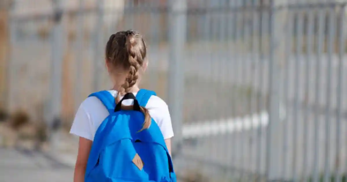 Таразда 11 сынып оқушысы әкесінен алимент талап етіп, сотқа жүгінген