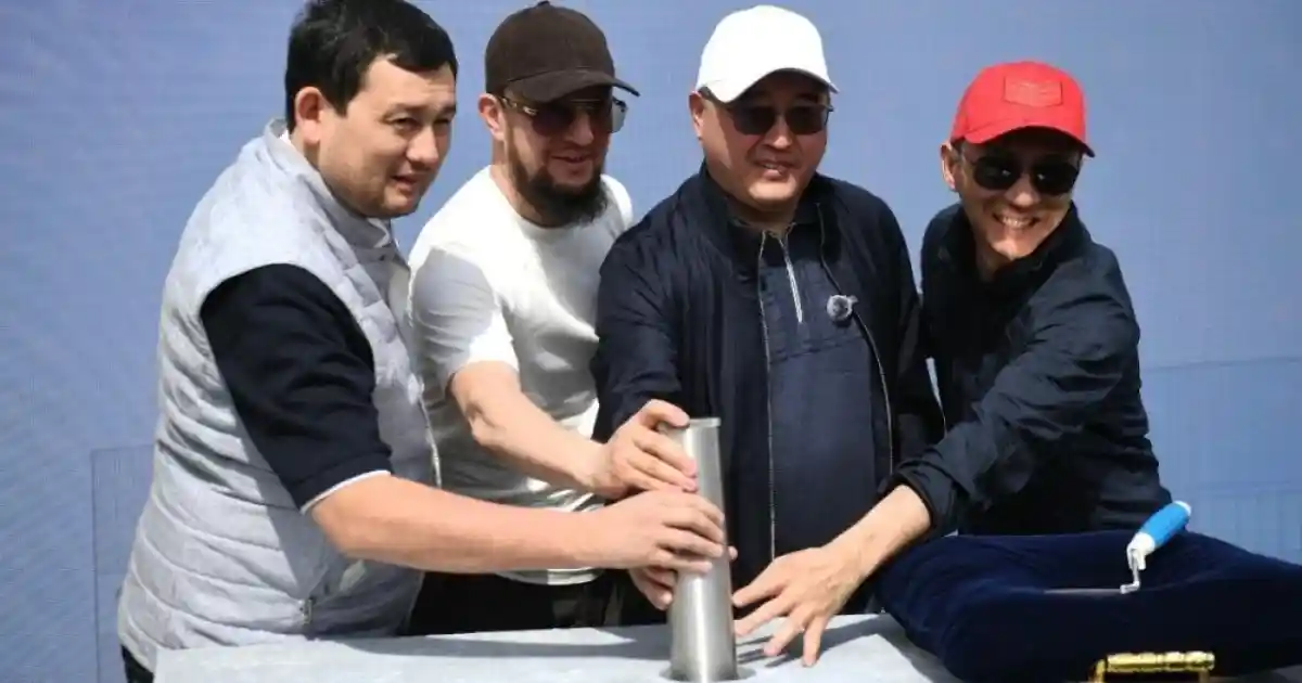 Елімізде құрылысы басталған кинопавильонда түсірілетін алғашқы фильмде Джеки Чан ойнайды