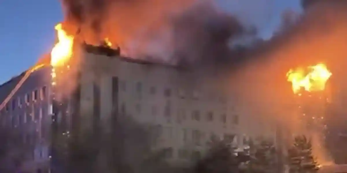 Ақтөбедегі облыс әкімдігі ғимаратындағы өрт: шығу себебі белгісіз