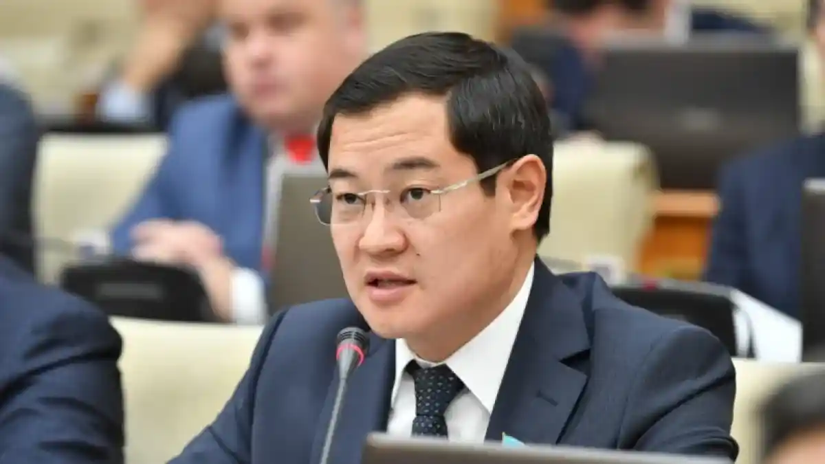 "20 минут шейіт болған 3 баланың мүмкін өмірін алып қалар еді": Олжас Құспеков жедел қызметке кедергі болмау керек екенін айтты