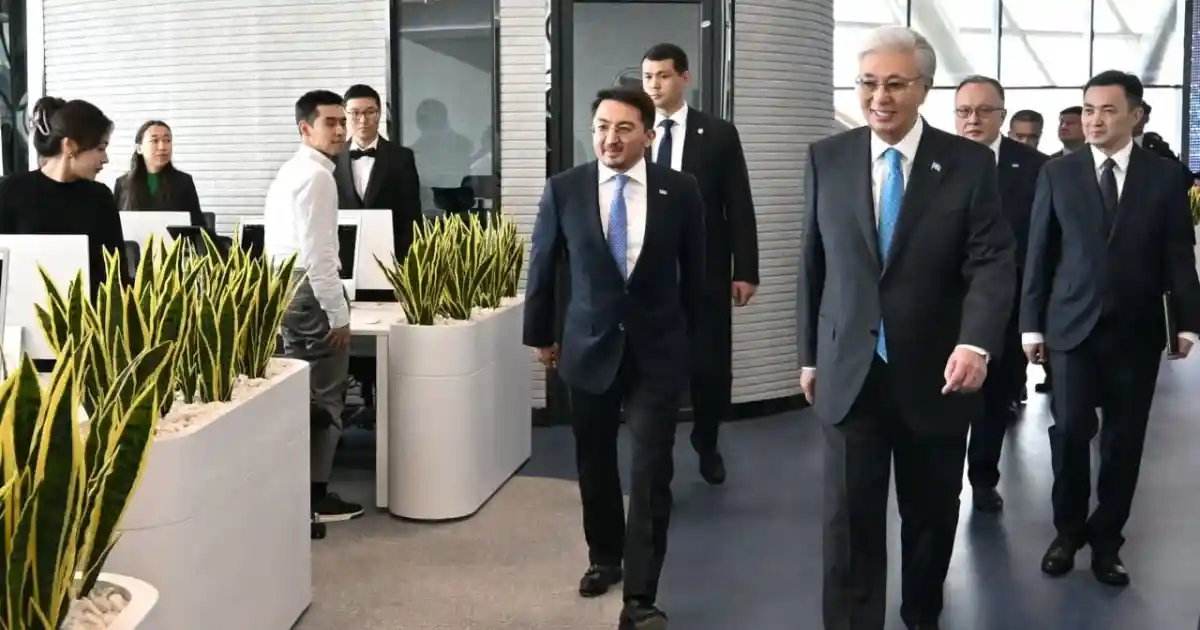 Мемлекет басшысы Alem.ai халықаралық жасанды интеллект орталығын аралады